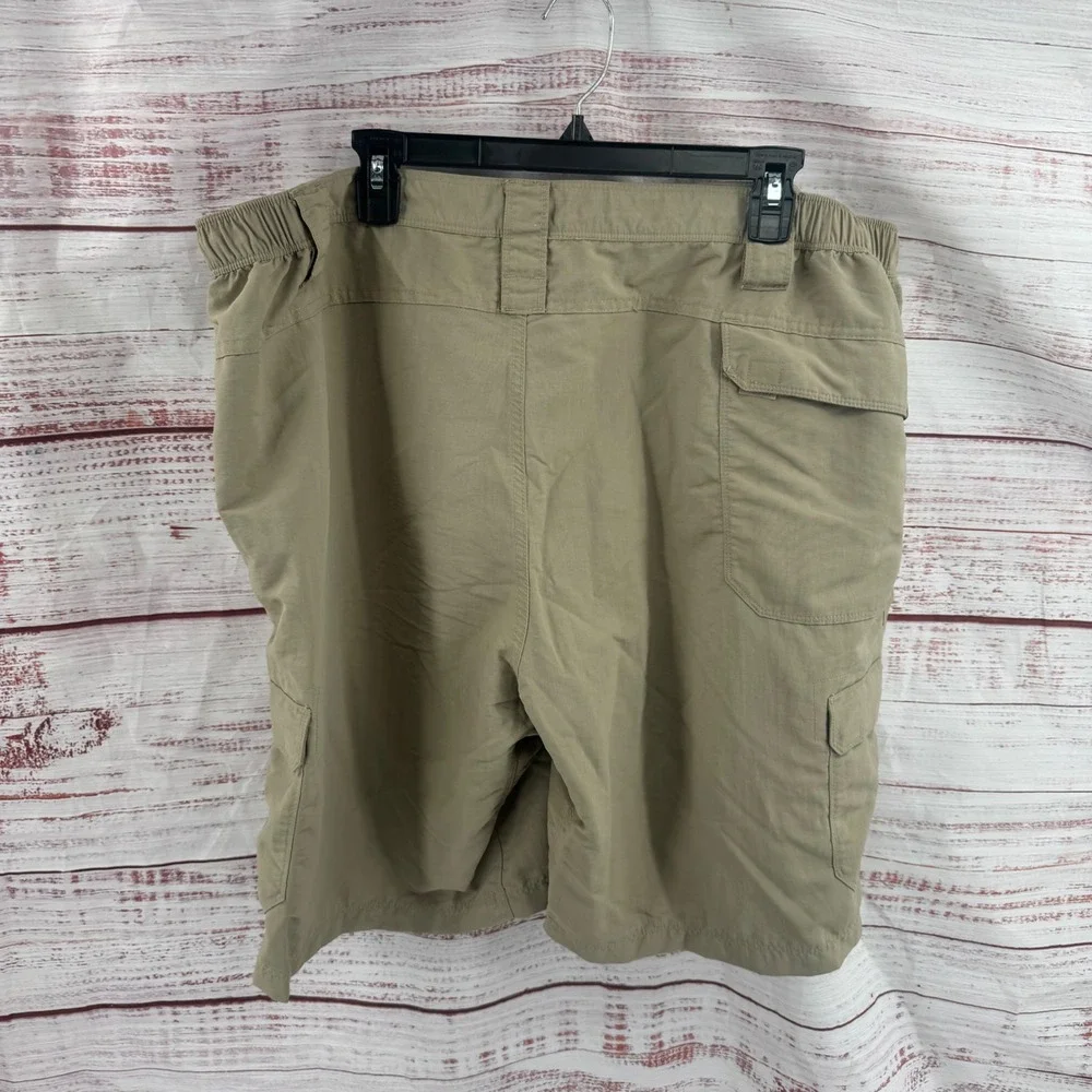 The North Face waist 21